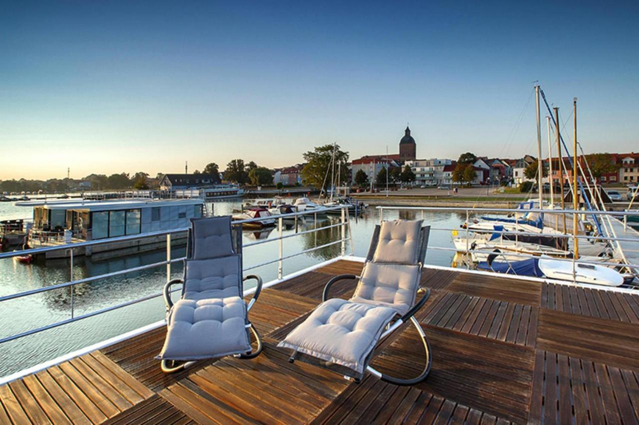 Hausboot Floating Houses Blue Active In Ribnitz-Damgarten Eksteriør bilde